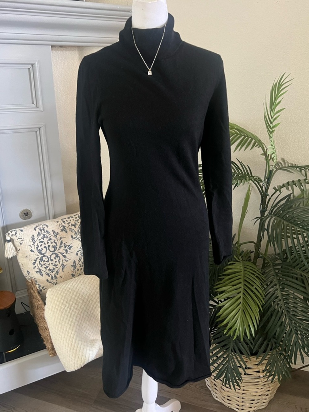 Neiman Marcus Black Cashmere Long Sleeve Turtleneck Dress